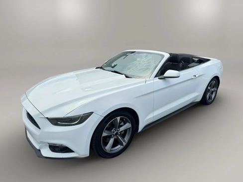 Used 2015 Ford Mustang Convertible w/ Equipment Group 051A RWD image 7