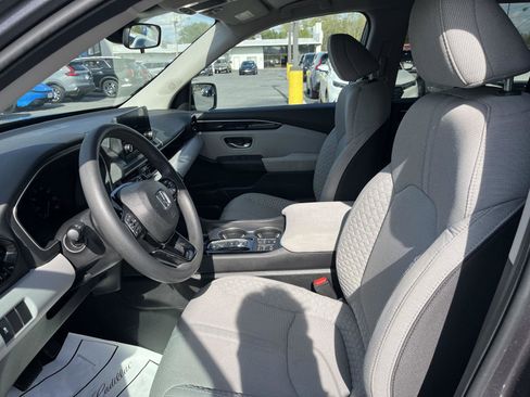 Certified 2023 Honda Pilot LX image 13