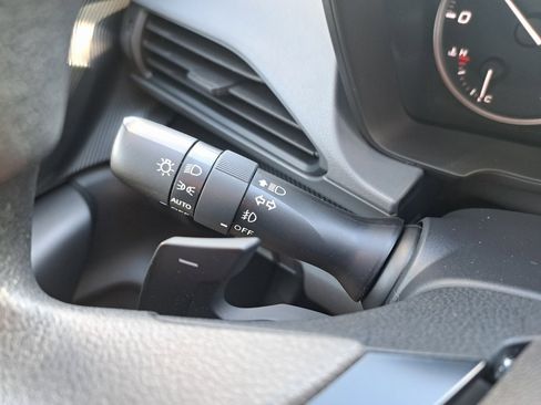 Used 2024 Subaru Crosstrek 2.0i Premium w/ Popular Package #4 image 25