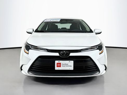Certified 2025 Toyota Corolla LE FWD image 2