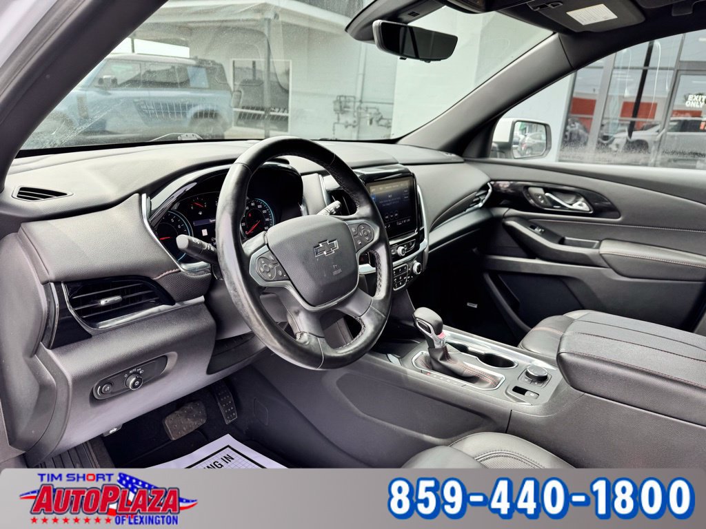 Used 2023 Chevrolet Traverse RS AWD/4WD image 3