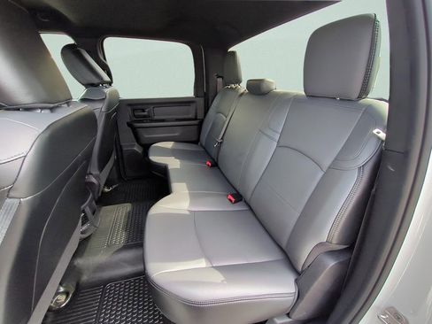 Used 2024 RAM 3500 Tradesman image 16