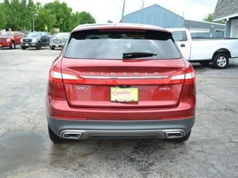 Used 2016 Lincoln MKX Reserve w/ Technology Package AWD/4WD image 7