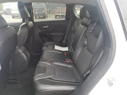 Certified 2023 Jeep Cherokee Altitude Lux image 11