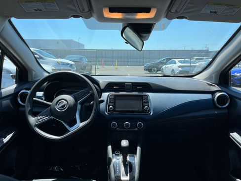 Used 2025 Nissan Versa SV FWD image 32