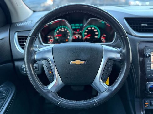 Used 2017 Chevrolet Traverse LT AWD/4WD image 46
