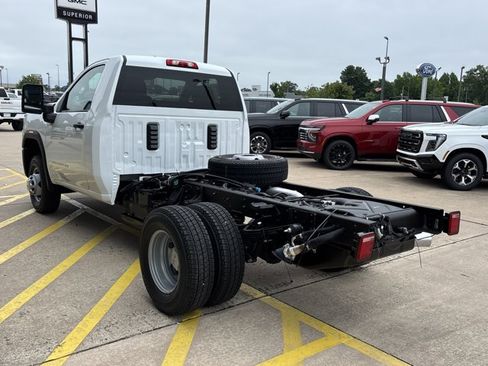 New 2026 GMC Sierra 3500 Pro w/ Convenience Package AWD/4WD image 5