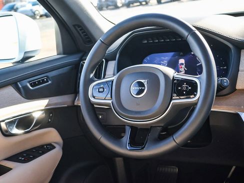 New 2026 Volvo XC90 T8 Plus w/ Protection Package Premier image 24