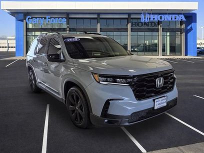 Certified 2025 Honda Pilot Black Edition