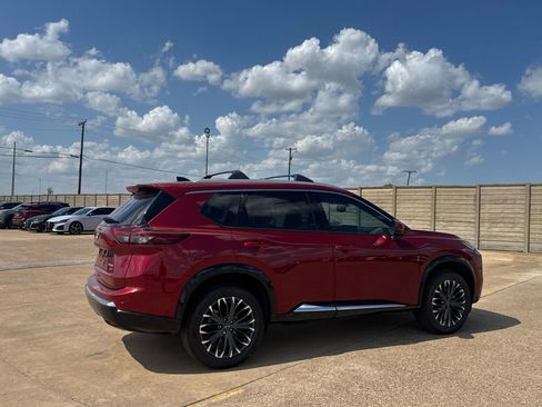 Certified 2026 Nissan Rogue Platinum AWD/4WD image 23