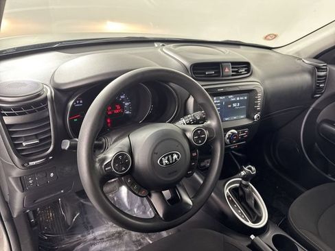 Used 2019 Kia Soul w/ Convenience Package FWD image 23