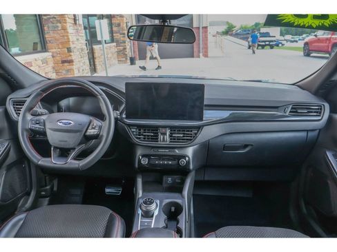 Used 2023 Ford Escape ST-Line w/ Tech Pack #1 AWD/4WD image 12
