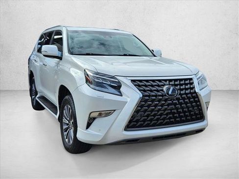 Used 2020 Lexus GX 460 Luxury image 3