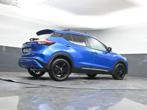 Used 2024 Nissan Kicks SR w/ Exterior Package image 29