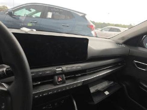 Used 2025 Kia K4 LXS image 14