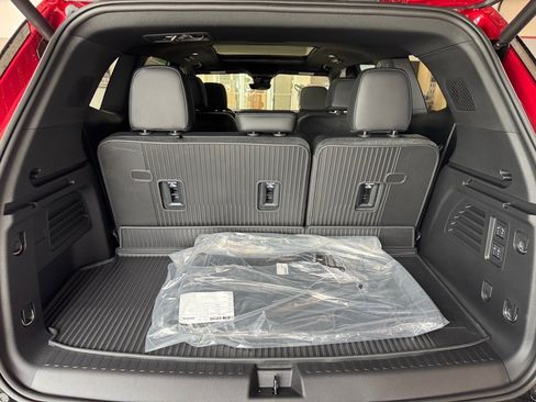 New 2026 Buick Enclave Sport Touring w/ Power Package image 8