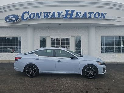 Used 2023 Nissan Altima 2.5 SR w/ SR Premium Package