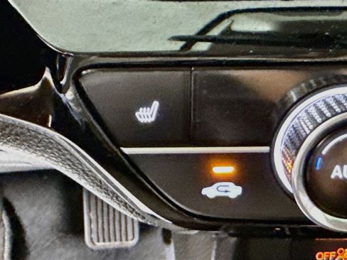 Certified 2022 Honda Civic EX image 24