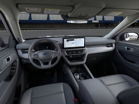 New 2026 Ford Explorer Active w/ Active Comfort Package image 9