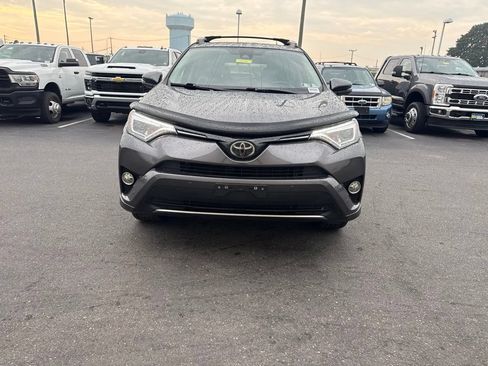 Used 2017 Toyota RAV4 Limited AWD/4WD image 4