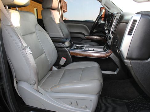 Used 2015 GMC Sierra 2500 SLT w/ Duramax Plus Package image 21