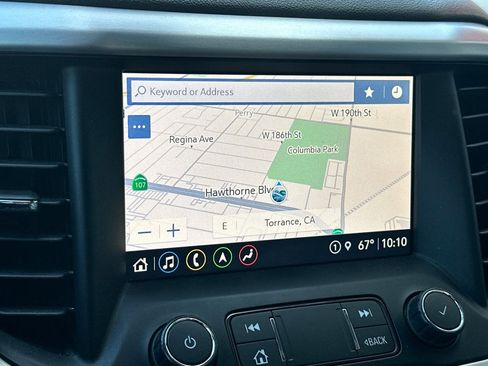 Used 2021 GMC Acadia SLT image 28