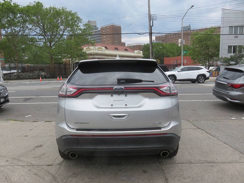 Used 2017 Ford Edge SE w/ Cargo Accessory Package AWD/4WD image 8