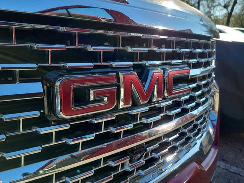 Used 2020 GMC Acadia Denali image 5