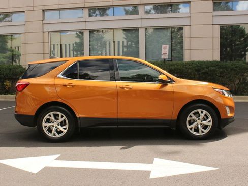 Used 2019 Chevrolet Equinox LT FWD image 6