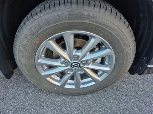 Certified 2025 MAZDA CX-5 AWD 2.5 S w/ Preferred Package image 8