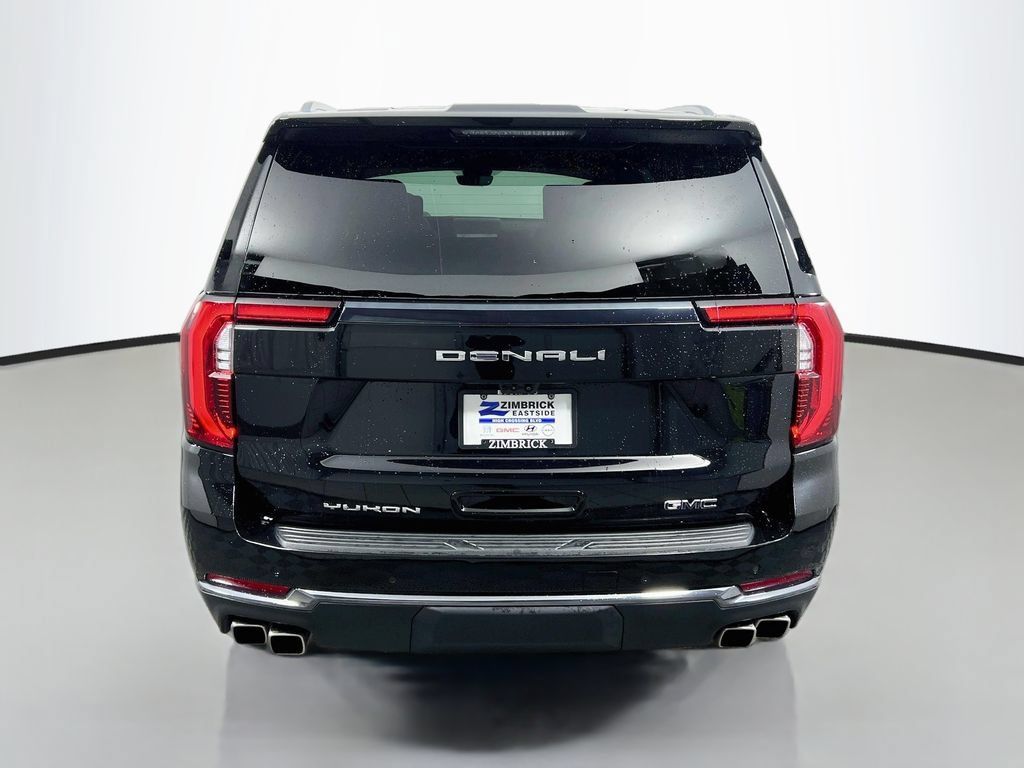 Certified 2025 GMC Yukon Denali Ultimate w/ LPO, Floor Liner Package AWD/4WD image 6