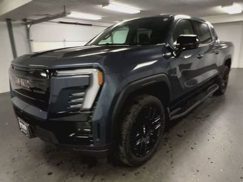 New 2026 GMC Sierra EV Elevation w/ LPO, Elevation Dark Package image 4