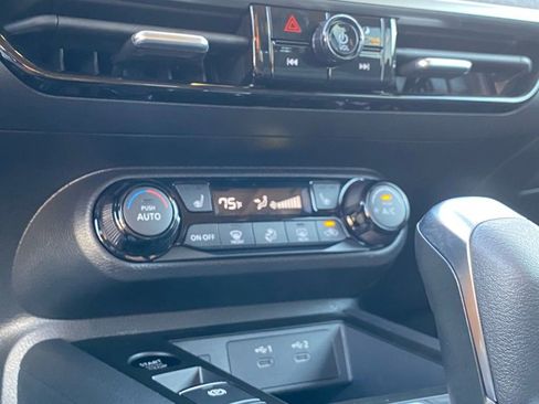 New 2026 Nissan Kicks SV w/ SV Premium Package image 25