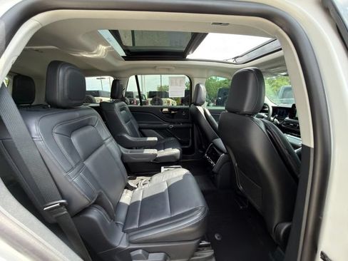 Used 2025 Lincoln Aviator Reserve w/ Jet Appearance Package AWD/4WD image 11