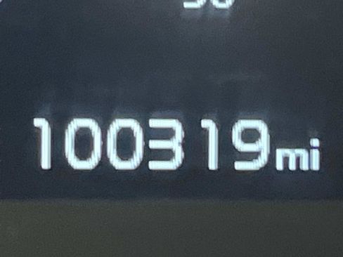 Used 2022 Kia Telluride LX image 42