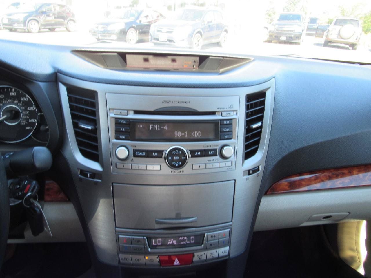 Used 2010 Subaru Legacy 2.5i Limited AWD/4WD image 17