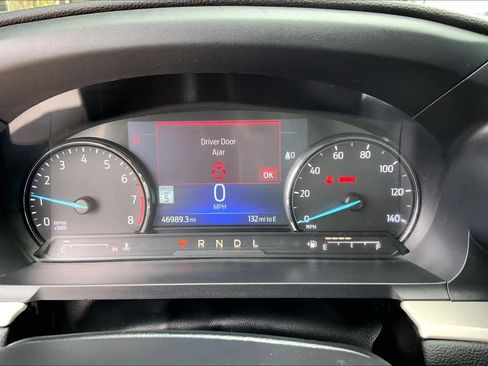 Used 2023 Ford Explorer XLT w/ Equipment Group 202A AWD/4WD image 23