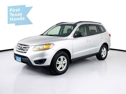 Used 2011 Hyundai Santa Fe GLS image 3