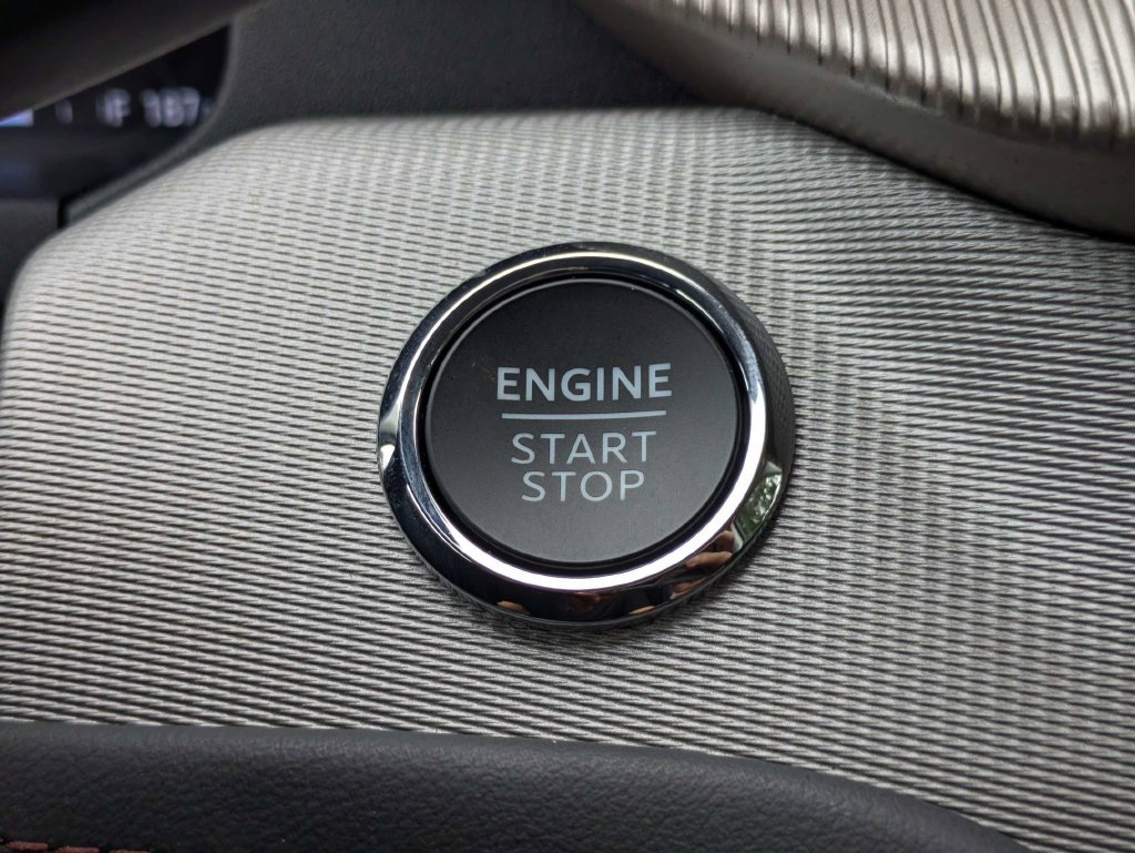 Used 2026 Ford Explorer Active RWD image 30