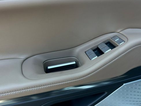 New 2026 Lincoln Navigator Black Label image 10