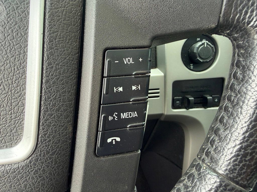 Used 2014 Ford F150 Lariat w/ Equipment Group 502A Luxury AWD/4WD image 13