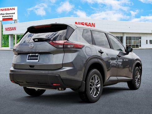 Used 2026 Nissan Rogue S FWD image 4