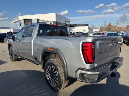 New 2026 GMC Sierra 2500 Denali Ultimate image 3