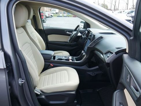 Used 2024 Ford Edge SE image 24