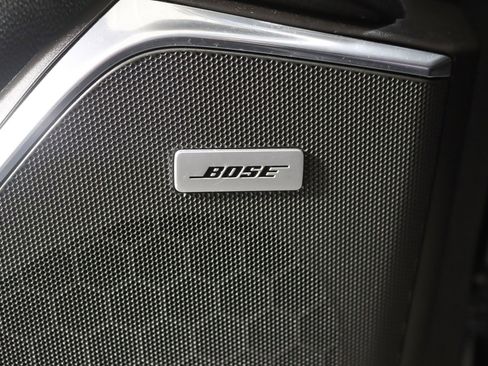 Used 2016 Cadillac Escalade Premium image 35