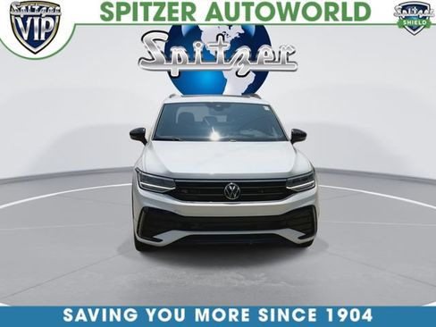 Used 2024 Volkswagen Tiguan SE R-Line FWD image 4