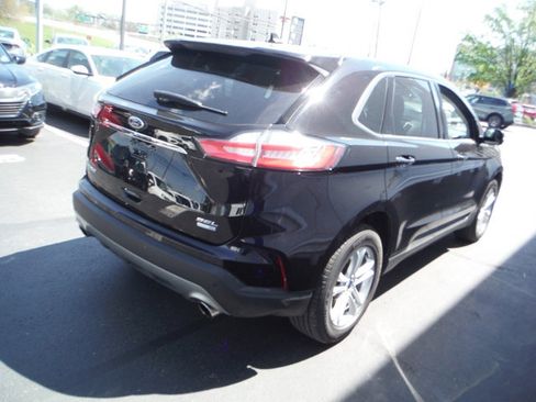 Used 2020 Ford Edge SEL w/ Convenience Package image 9