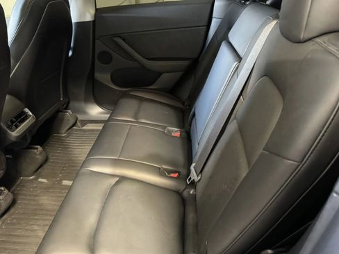 Used 2020 Tesla Model Y Performance image 8