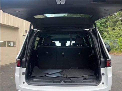 Used 2022 Jeep Wagoneer Series III image 29