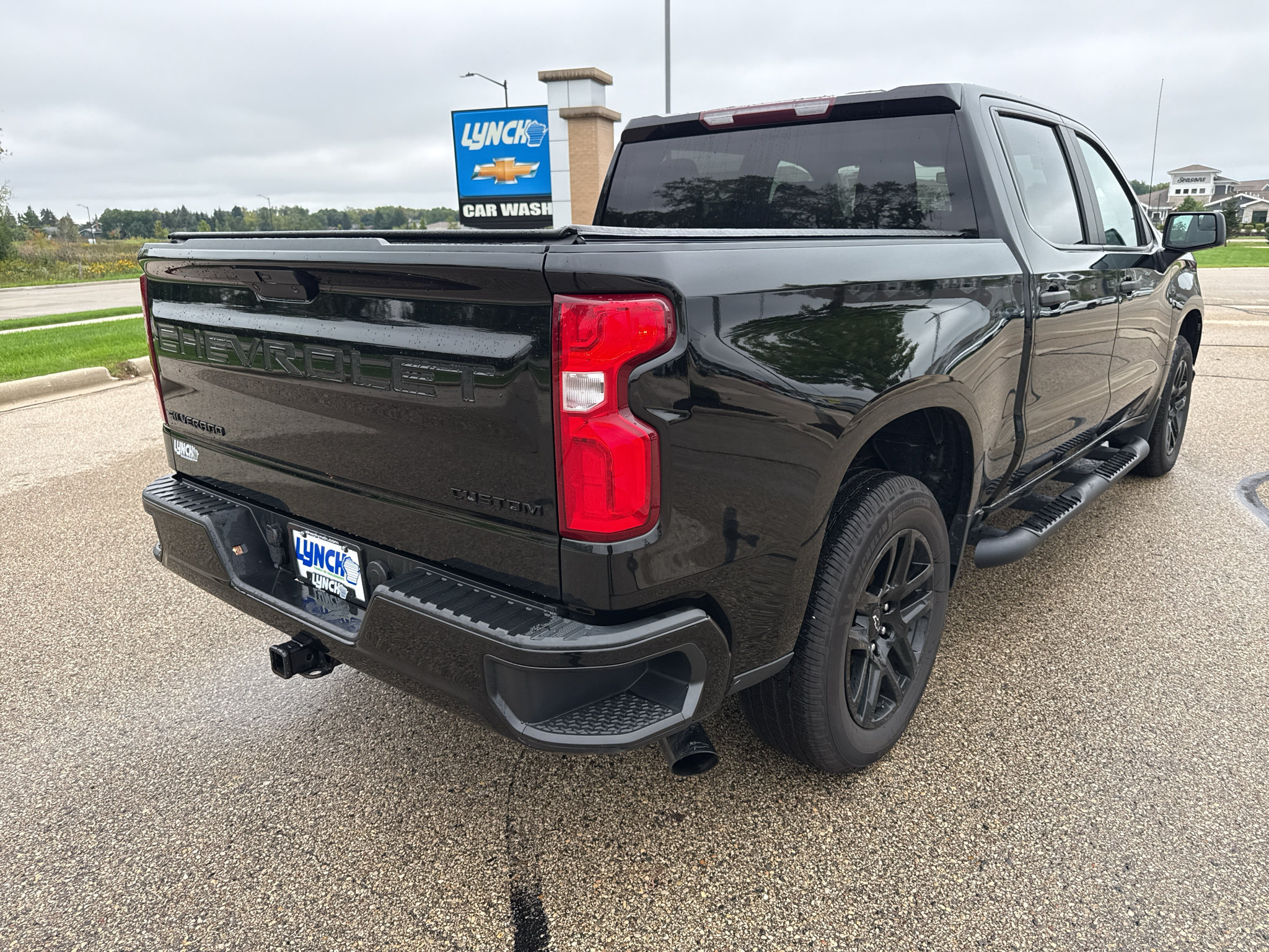 Used 2021 Chevrolet Silverado 1500 Custom w/ Rally Edition AWD/4WD image 4